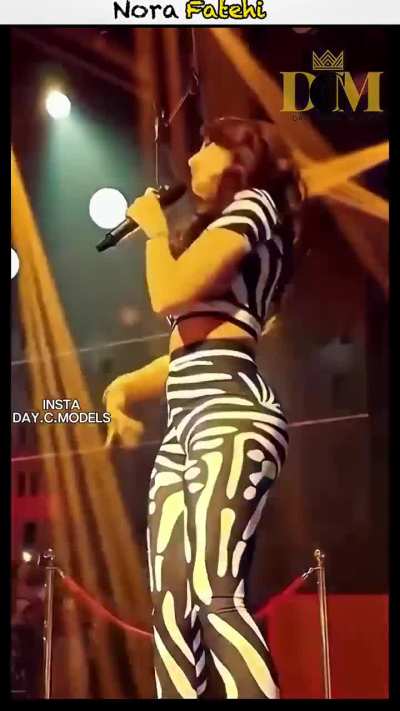 Nora Fatehi 🍑