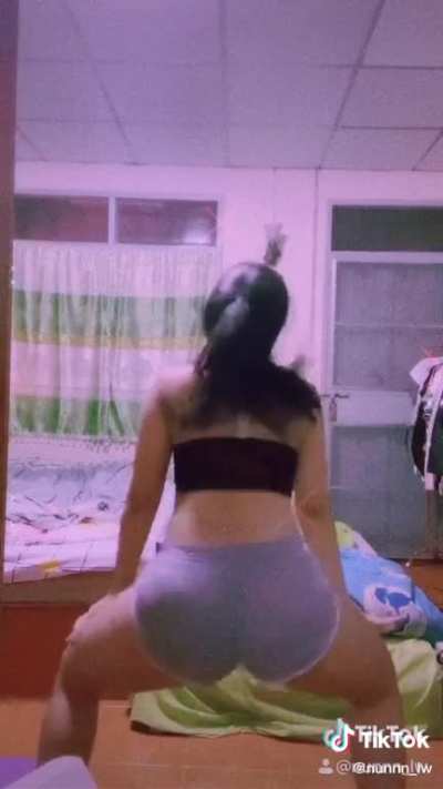 Pinay twerk