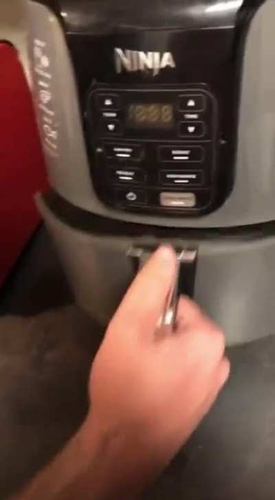WCGW Frying an egg with air