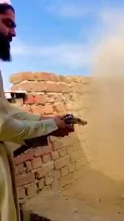 errybody want a strap wit a stick, pull on your block n shootin shit like John Wick