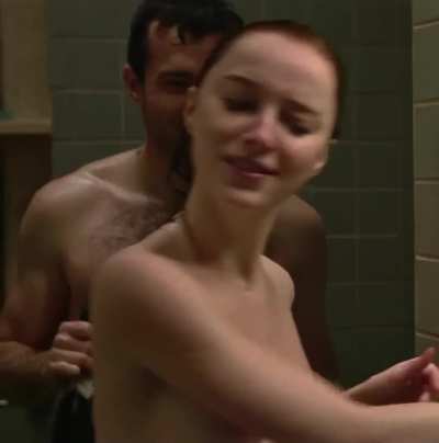 Phoebe Dynevor