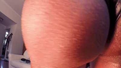 This is me in your face every time a commercial cum on when your watching somet<wbr>hing🙆<wbr>🏽‍♀️💋