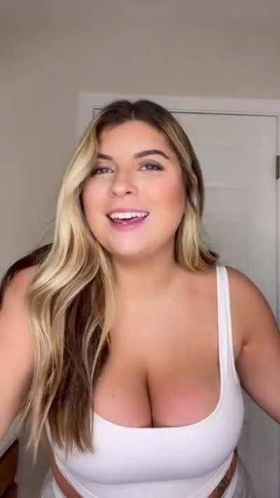 Iola_loveeee69