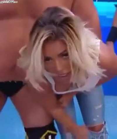 Mandy on Smack Down