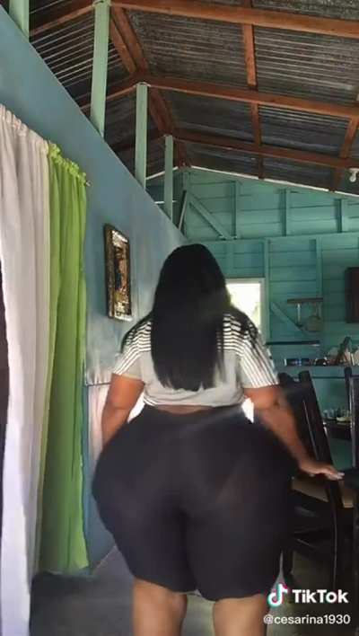 Cesarina Thick