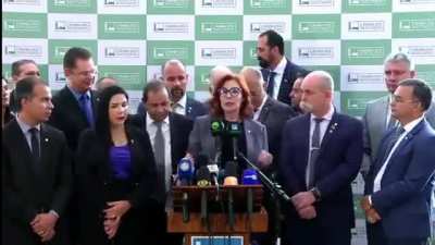 &ldquo;N&atilde;o quer o beb&ecirc;? Entrega para o aborto!&rdquo;, diz Carla Zambelli em ato contra o aborto.