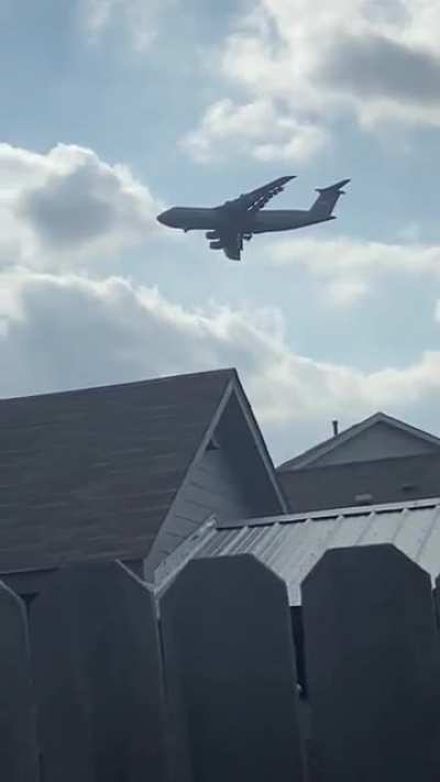 C-5 Galaxy landing