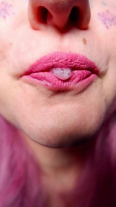 Goddess Victoria &ndash; Obey and Swallow My Spit