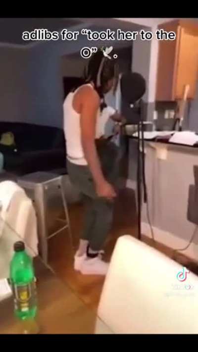 King Von (O&rsquo;Block) recording his adlibs for Took Her to the O 🔥