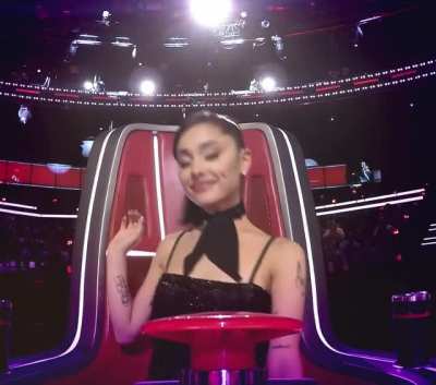 The Voice Kiss