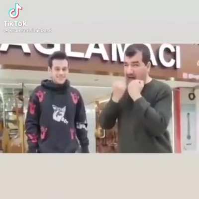 M&uuml;ziğin dehası bilal