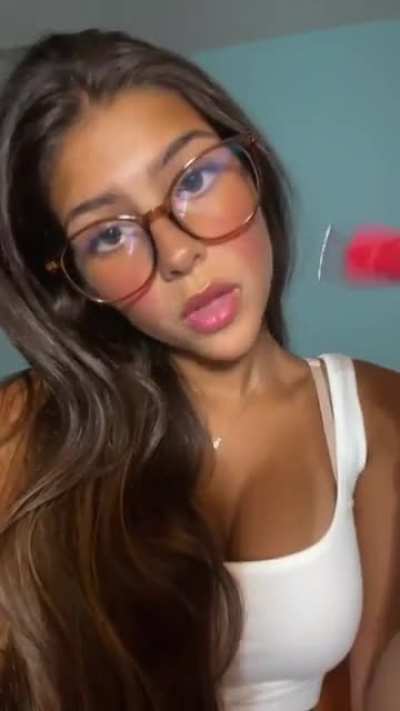 Last 3 posts of her were a hit on this subreddit so here&rsquo;s pt. 4 of her (IRTR)