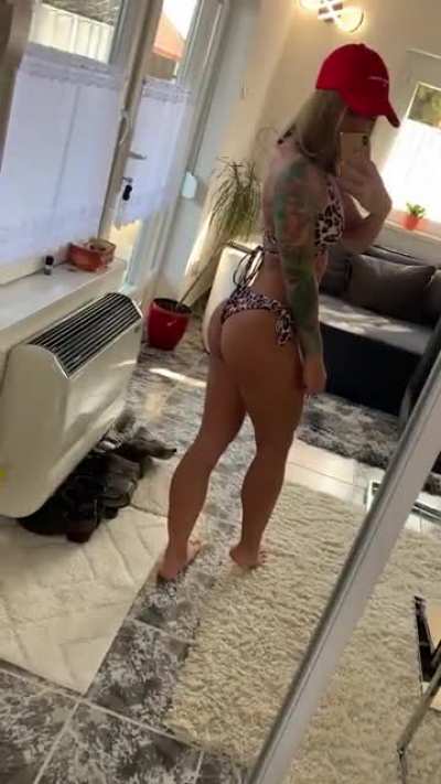 Sagittarina (@sagittarinaofficial)