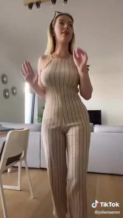 Jumpsuit 🍑