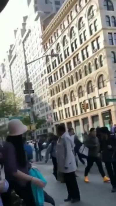 NYC Karen Spits On A Food Vendor