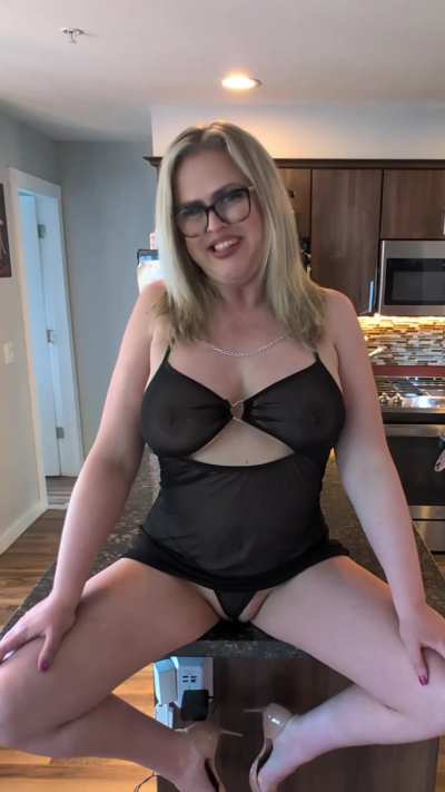 Well, what are you waiting for to come smell my pussy