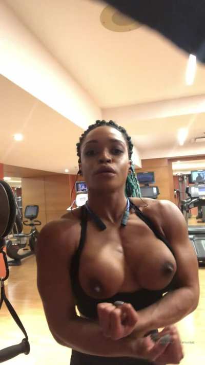 Lola Montez Flex