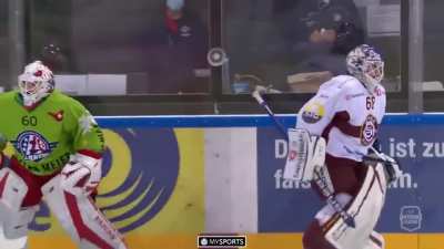 Two brothers (Nyffeler) playing the first time against each other in the Swiss National League.