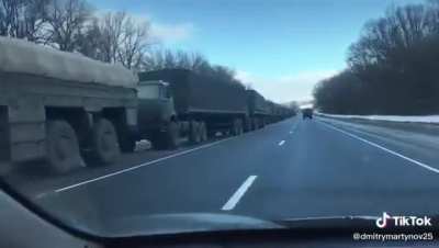 🇷🇺⚡️🇺🇦8 TZM 9T250 OTRK "Iskander-M" and at least 15 "Kamazov" with missiles in the Belgorod region.