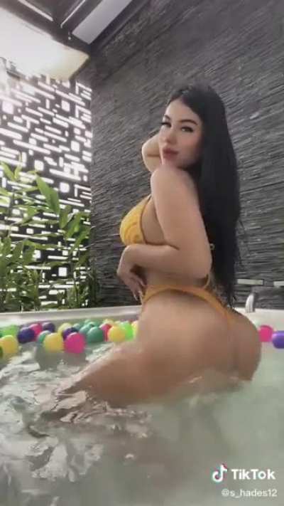 she wanna ride with daddy