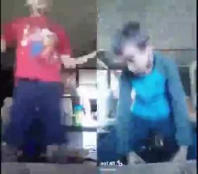 Moldy rap battle