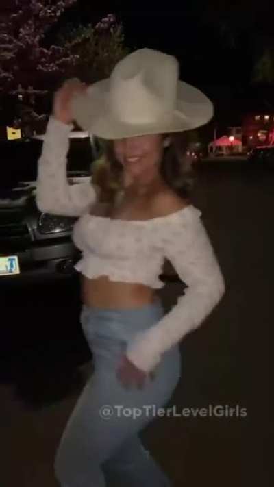 🤠