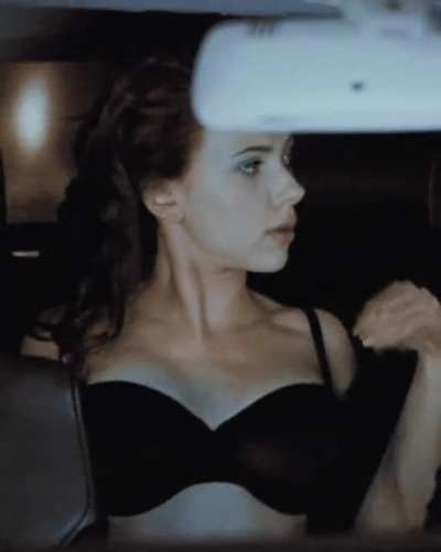 Scarlett undressing