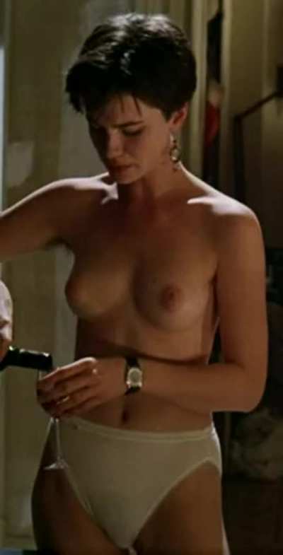 Kate Beckinsale (Uncovered)