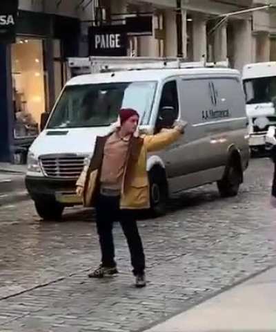 Funny argument in the street.