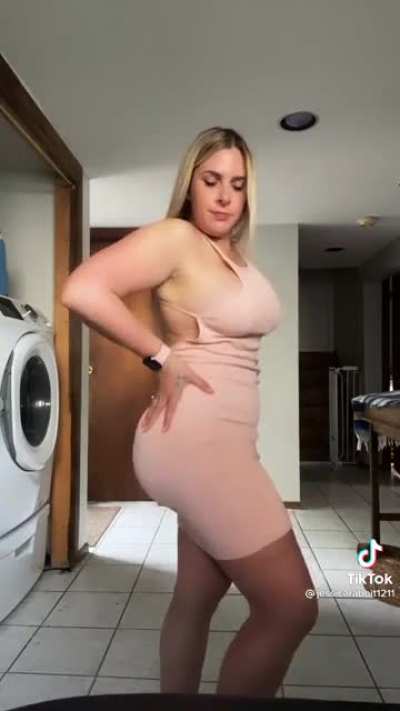 No matter the angle, that thang is thangin&rsquo;.