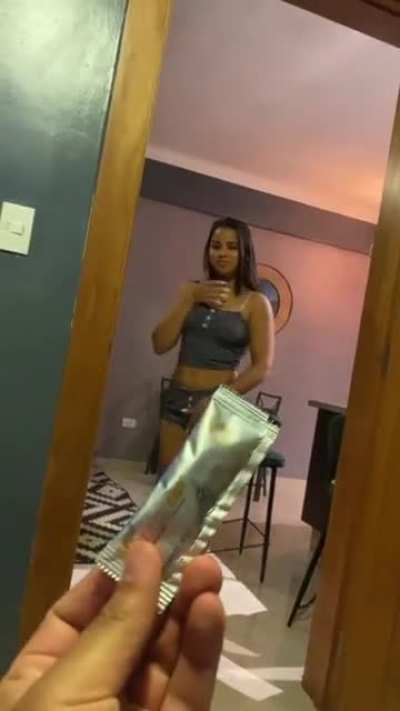Ven aqui