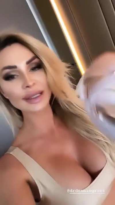 👀
