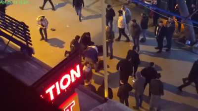 25 Nisan 2025 - Ankara&rsquo;da polisin g&ouml;zaltına aldığı bir &ouml;ğrenciye sert m&uuml;dahalesi: