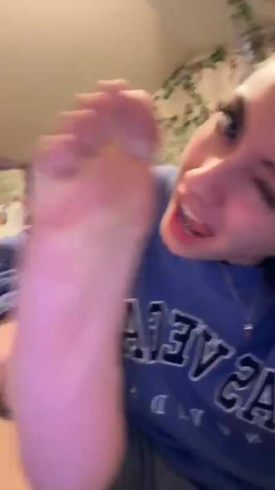 ellfyelle88 on X