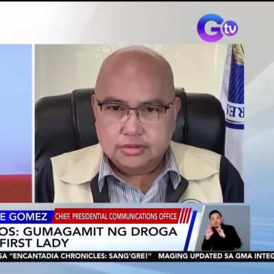 Government official about to hit his vape realizes he&rsquo;s in a news interview