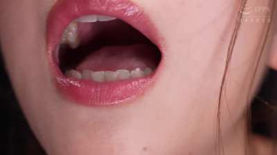 (JAV) A divine punishment for spilling--syringes of piss straight down her oesophagus!