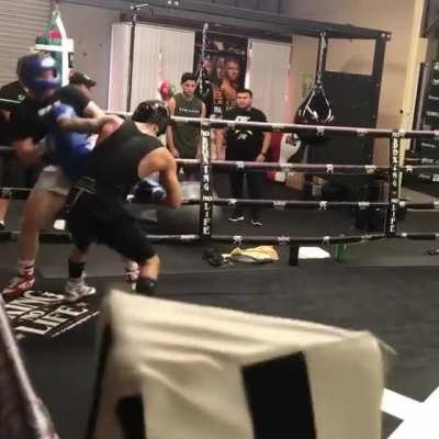 Oscar valdez sparring with canelo &Aacute;lvarez
