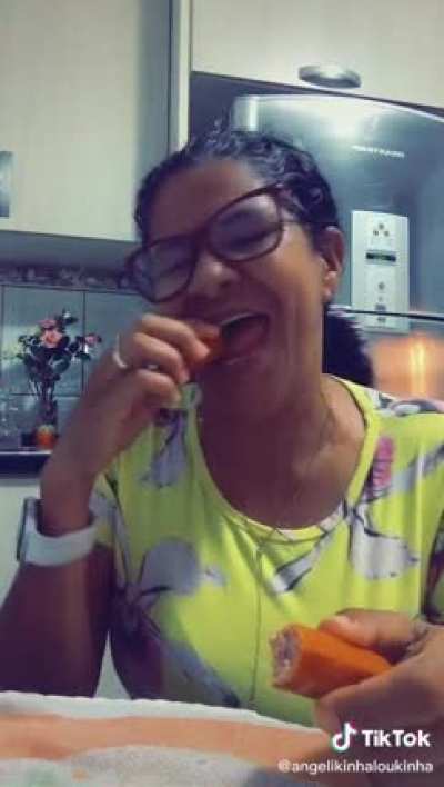 ;&mdash;; salsicha