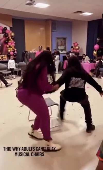 Musical chairs😂