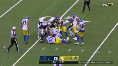 Micah Parsons strip sack to end it