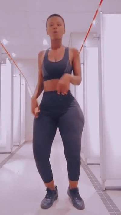 😁
