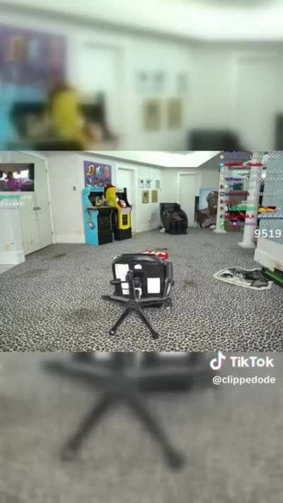 My nigga can&rsquo;t catch a break🤣🤣 ngl this a bad look for ice spice she needa address it cuz ts looks crazy wtf