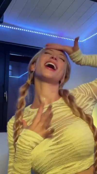 Sophia / Shakira
