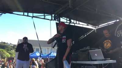 It&rsquo;s every artist&rsquo;s dream to perform for a crowd like this - Flowz and the Dream Team