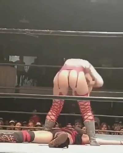 Scarlett Bordeaux