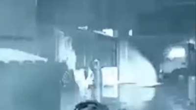 suspect gets shot, trips over a barrel and fucking dies (real)