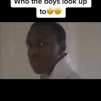 We do be lookin up to this fat neek 😪✊
