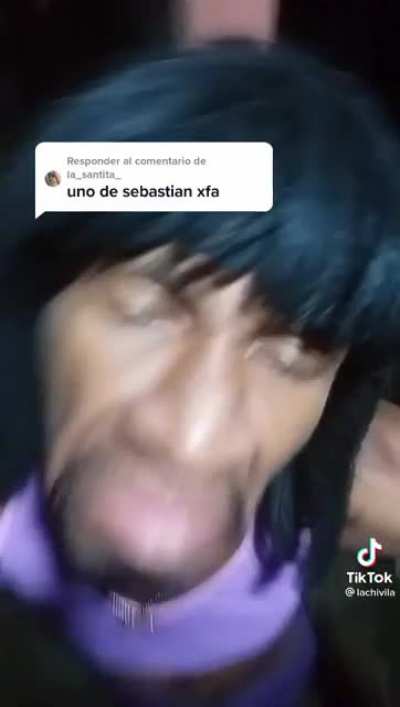 Enga&ntilde;ando a la t&iacute;a😡😡😡😡