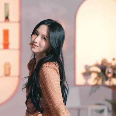 210609 - Mina