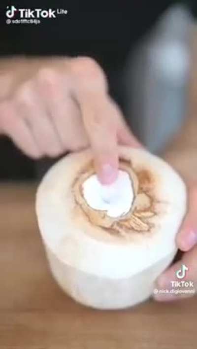 juicy ass coconut